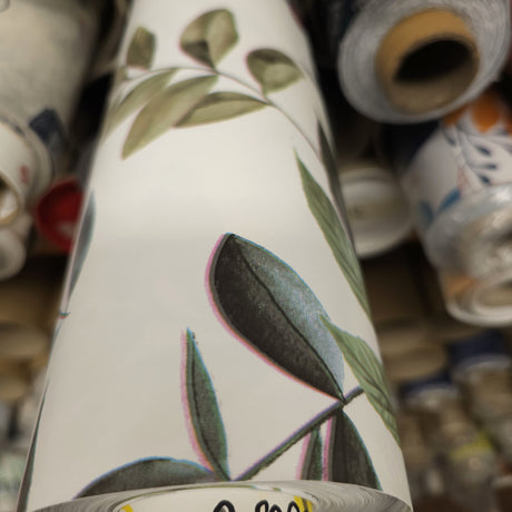 Coccinelle - Vaxduk med gröna blad och nyckelpigor i akvarellstil