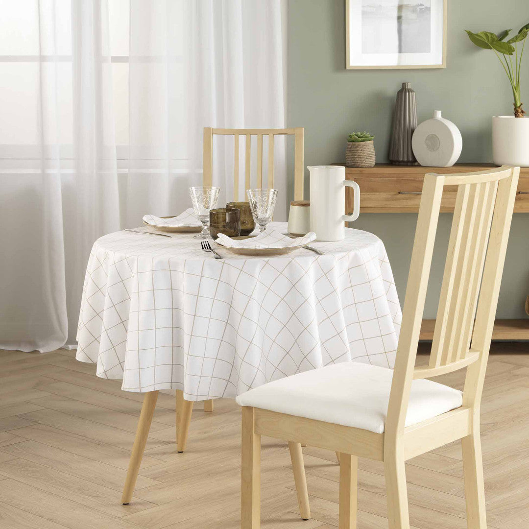 Axel Naturel Ø 180 cm – Rund rutig duk med fläckavvisande behandling miljö