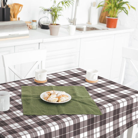 Brent Brun/grå – Rutig vaxduk med klassisk charm och mysfaktor