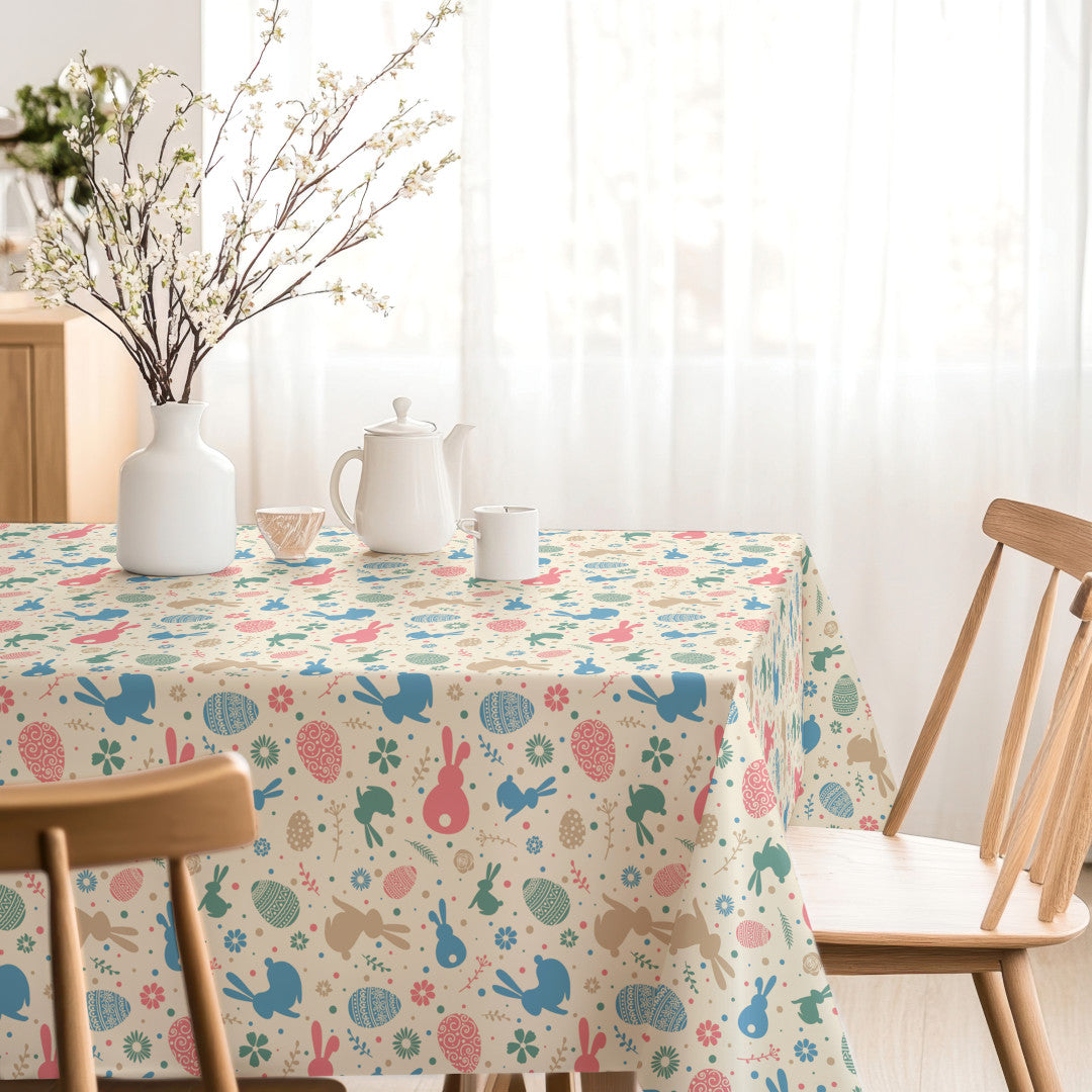 Bunnys & Eggs – textilvaxduk med påskharar och påskägg