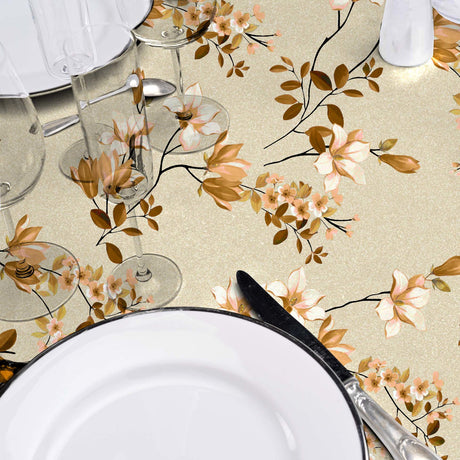 Clematite Ocre – Blommig vaxduk med melerad bakgrund, detalj