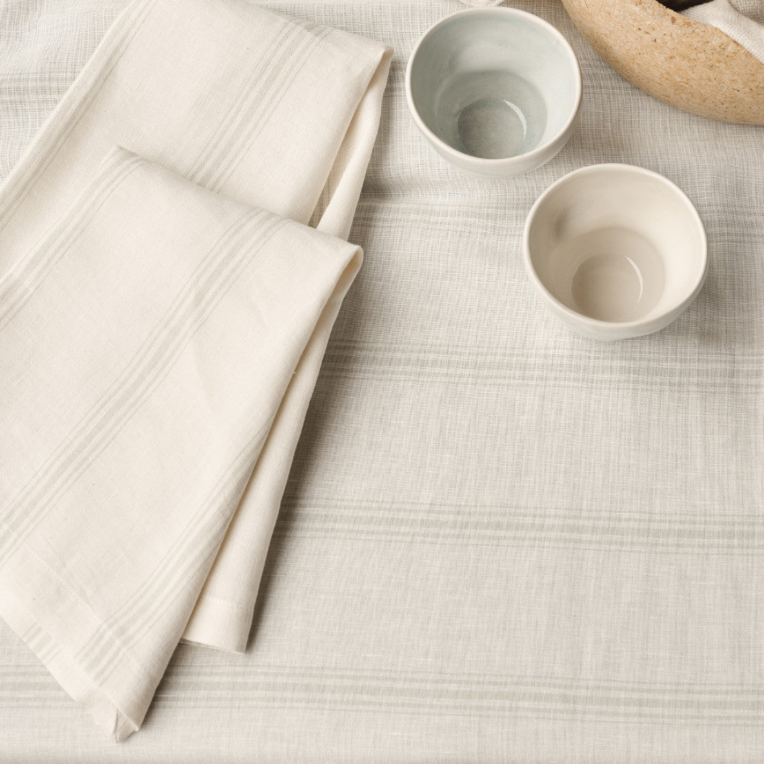 Compliments Linneduk Brise, Sand - 150 x 290 cm, närbild