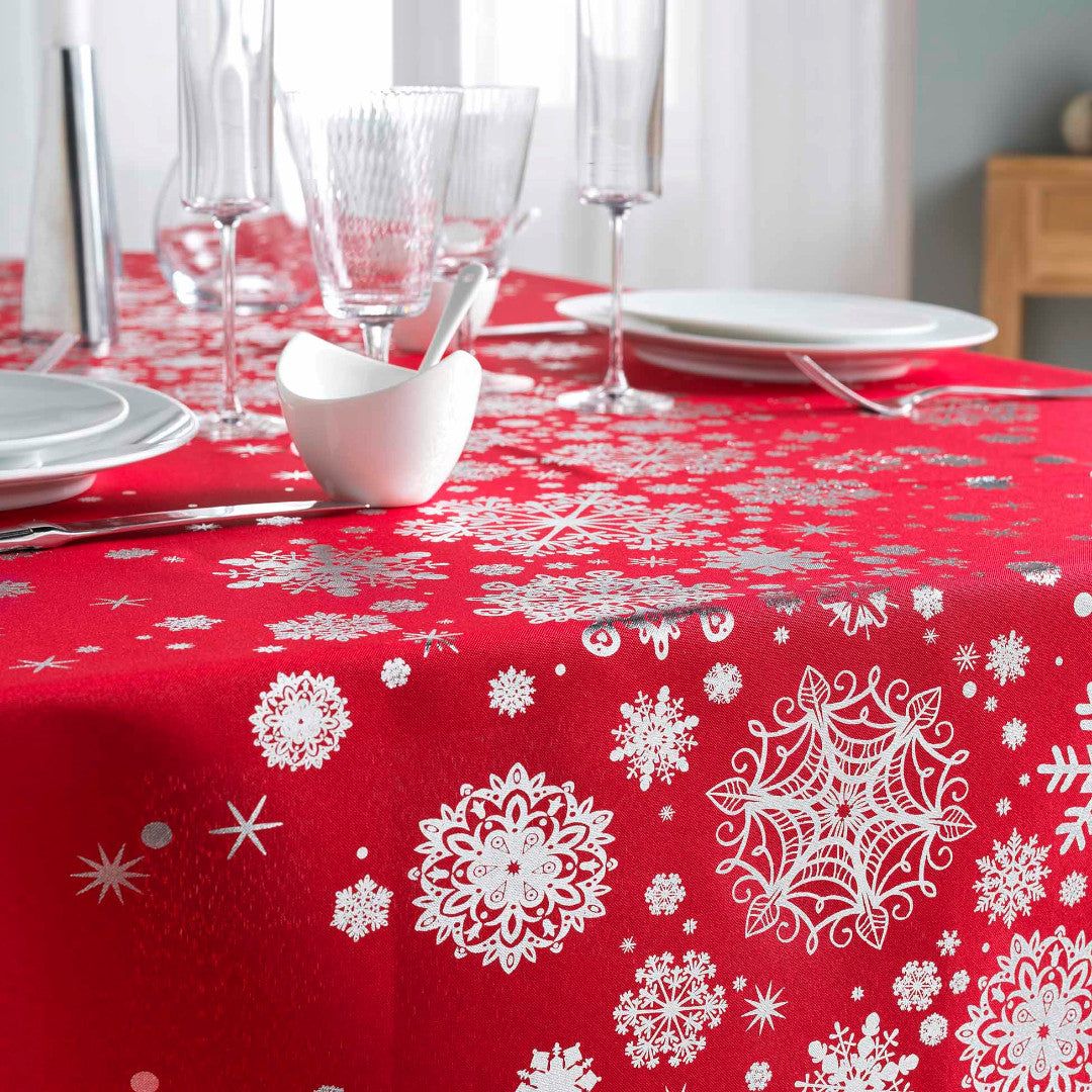 Constellation Snöhimmel röd - Julduk med fläckskydd, 150 x 300 cm