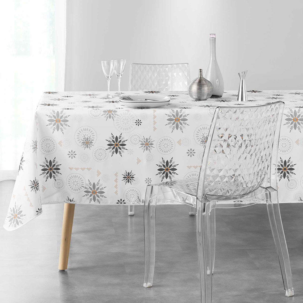 Enchante White - Julduk med fläckskydd, 150 x 300 cm, miljö