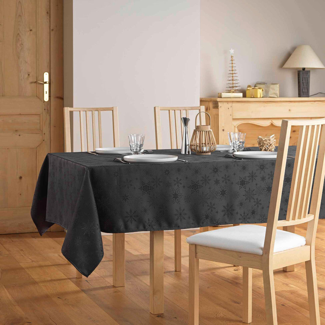 Flocons Antracit - Jacquardvävd jul- och nyårsduk, 140 x 300 cm, miljö