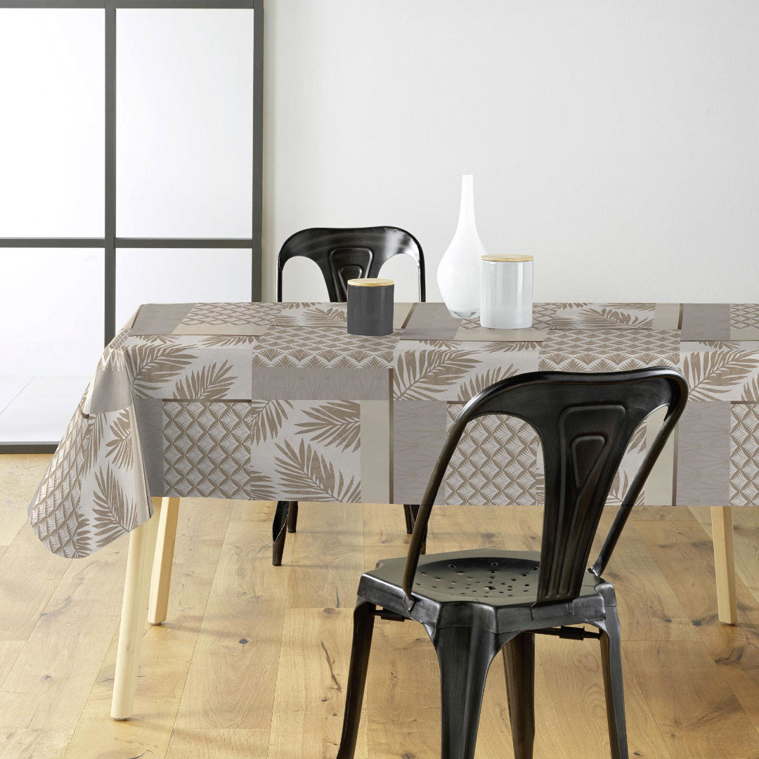 Ginger Luxury Naturel - Vaxduk med botaniskt patchworkmönster, hörn, miljö