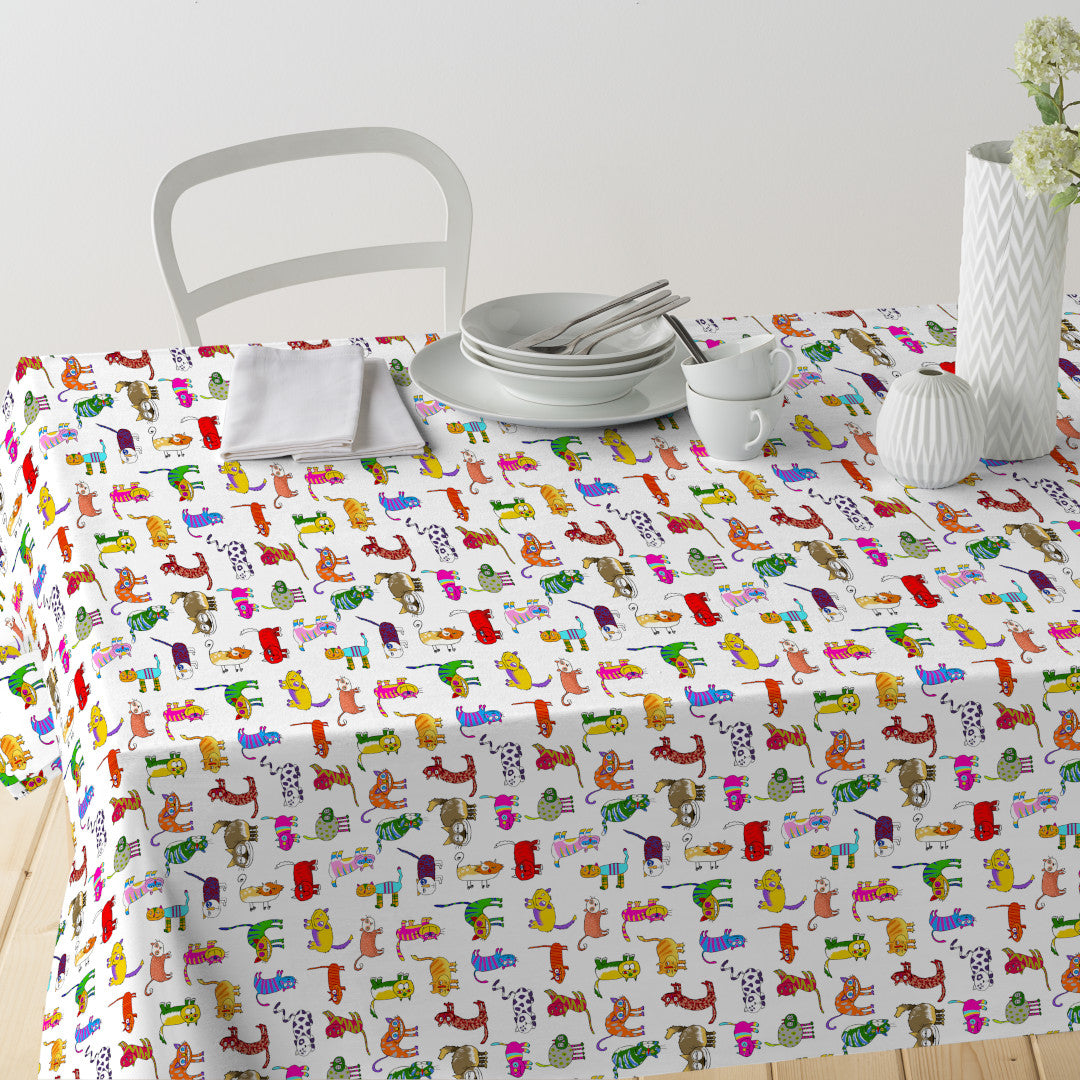 Happy Cat – Textilvaxduk med färgglada katter, miljöbild