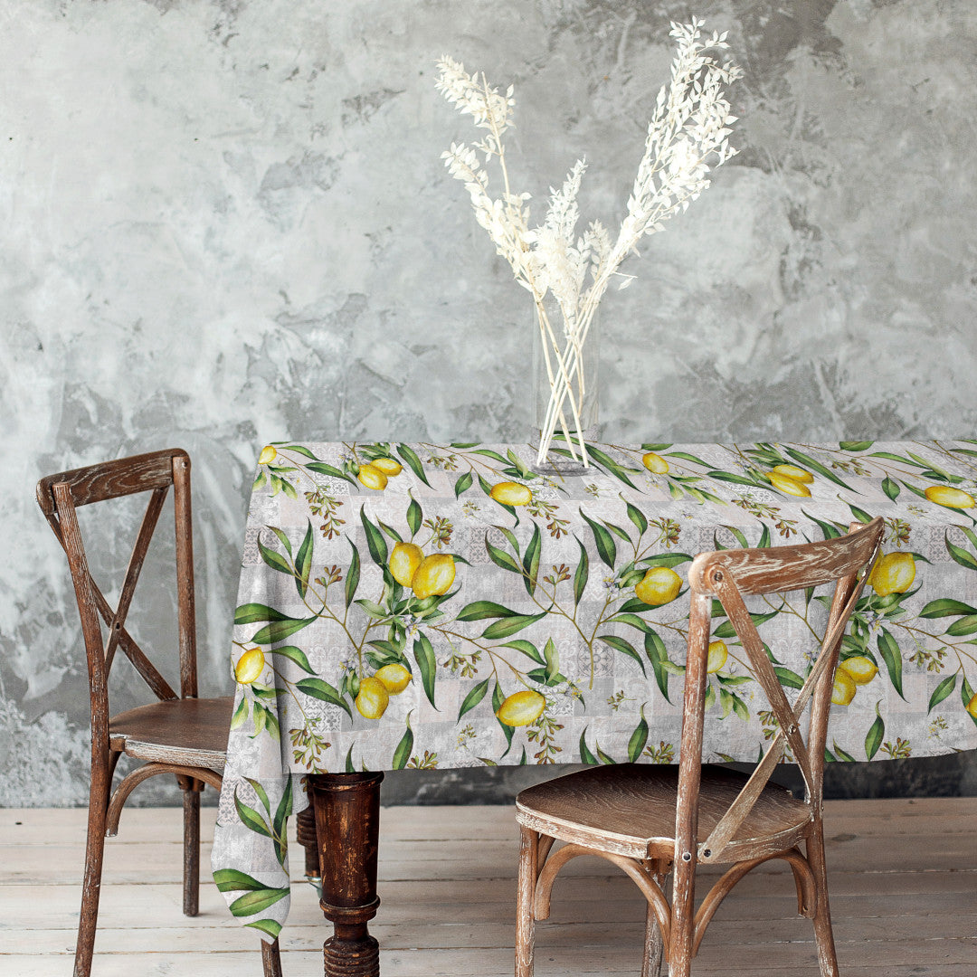 Limonero – Textilvaxduk med citroner och patchworkmönster, miljöbild