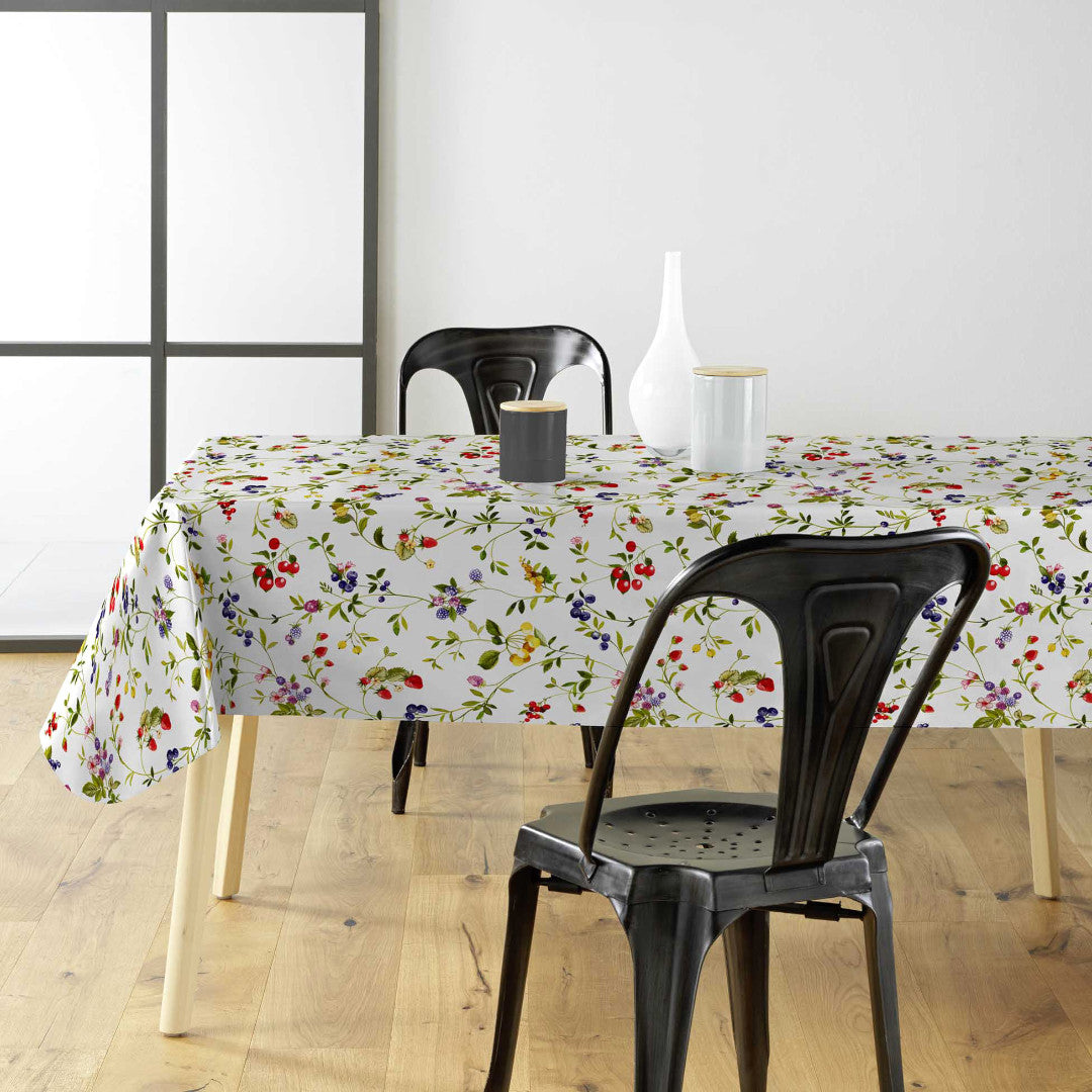 Lydia Sommarbär - Vaxduk med vilda bär och blommor i glada färger, miljö