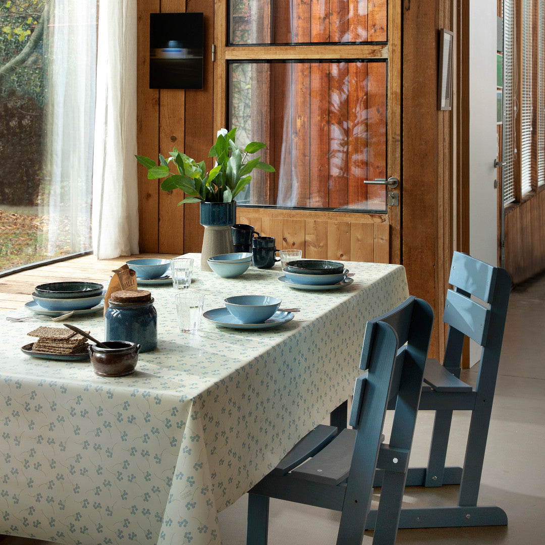 Mimosi North – Captain Cook vaxduk med små grafiska blommor miljö