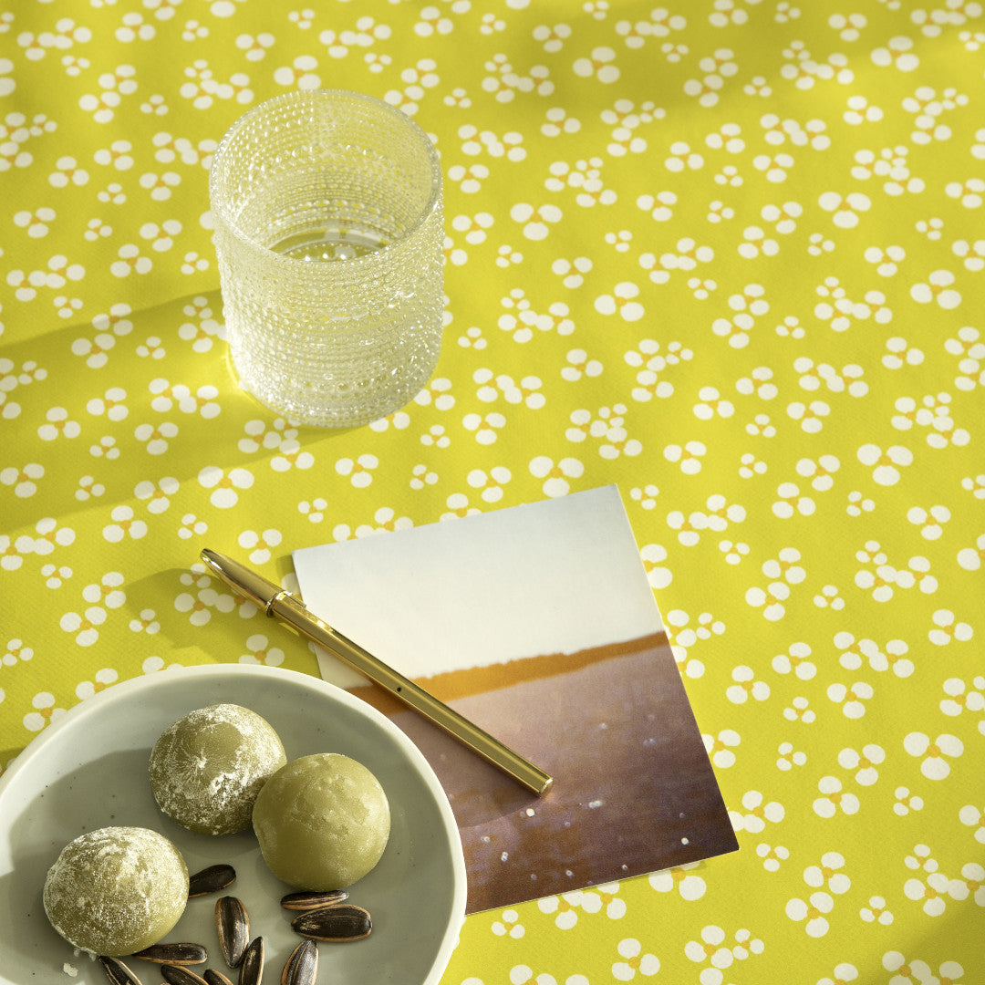 Niwa Bitter Lemon - Lola vaxduk med små blommor, närbild