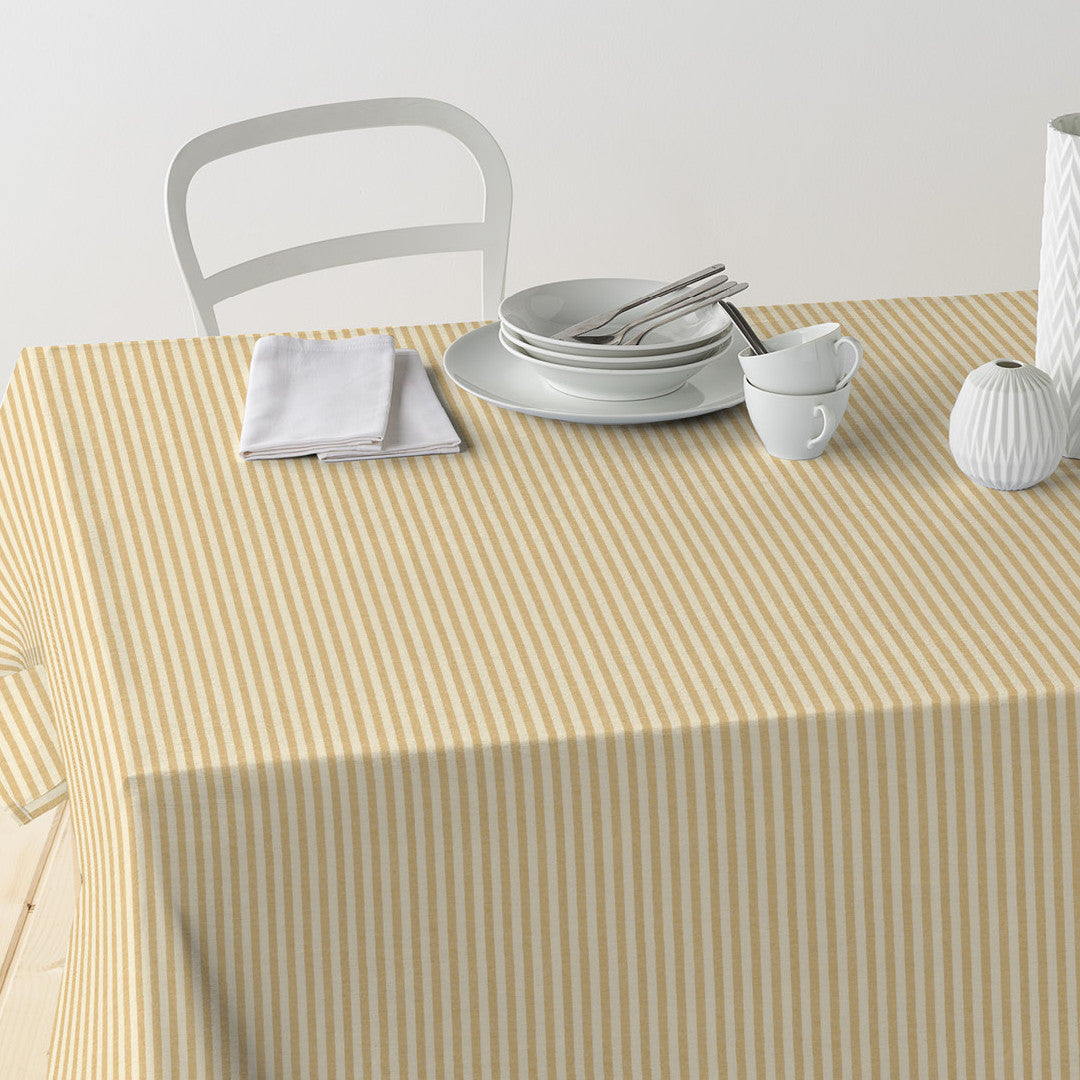 Nordfavn Ibiza Dämpad Ockra – Textilvaxduk med tvärrandigt mönster i linnelook, bord