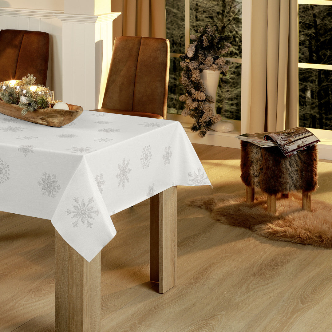 Nordfavn Marilyn – Ljusgrå julvaxduk med iskristaller miljöbild 2