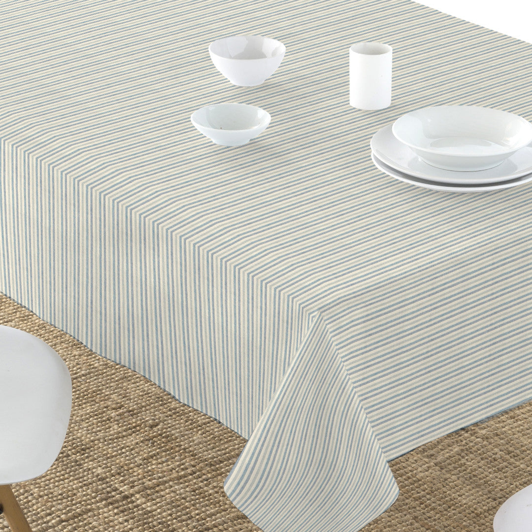 Nordfavn Pitiusa Havsblå – Textilvaxduk med små tvärränder, bord