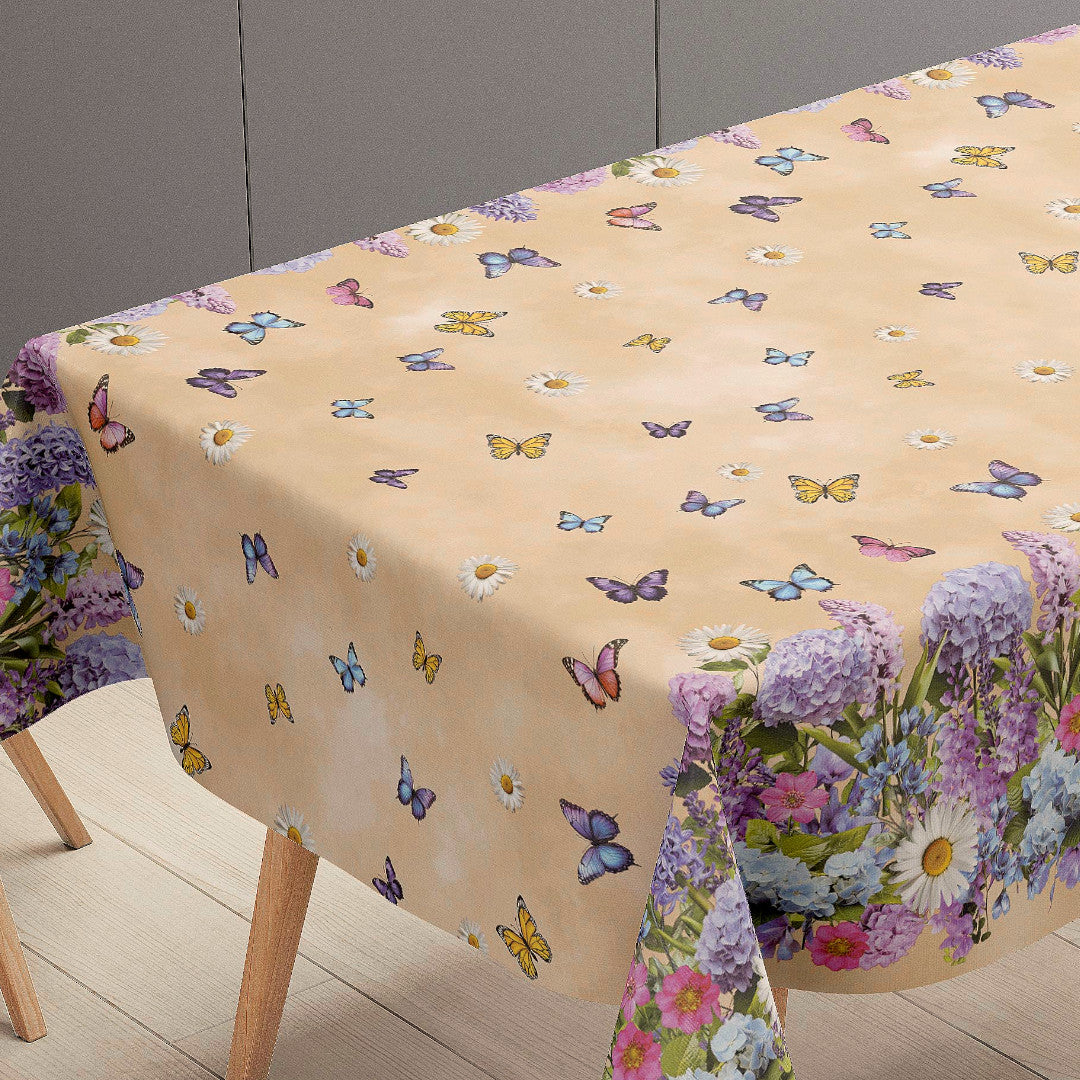 Sommaräng Beige – vaxduk med blommor och fjärilar bordsände