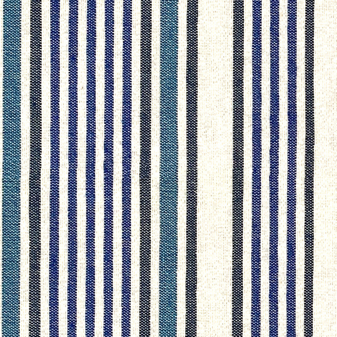 Tarsila – Textilvaxduk med blå tvärgående ränder, 160 cm bred, mönster