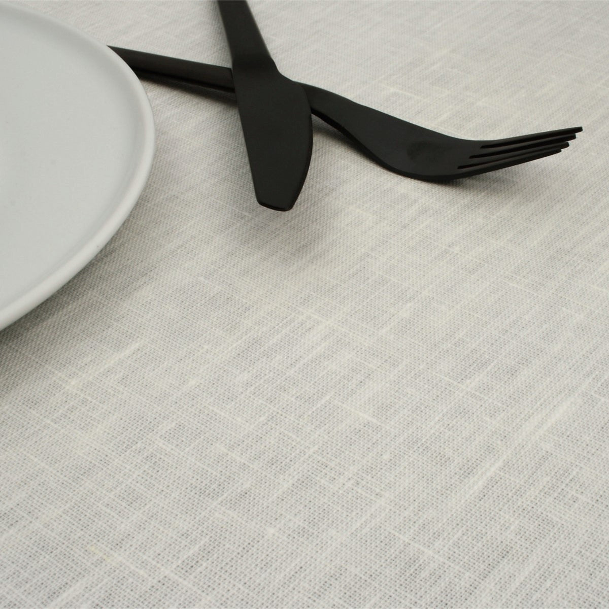 Basic Linen Vit - Duk i linnelook med textilbaksida