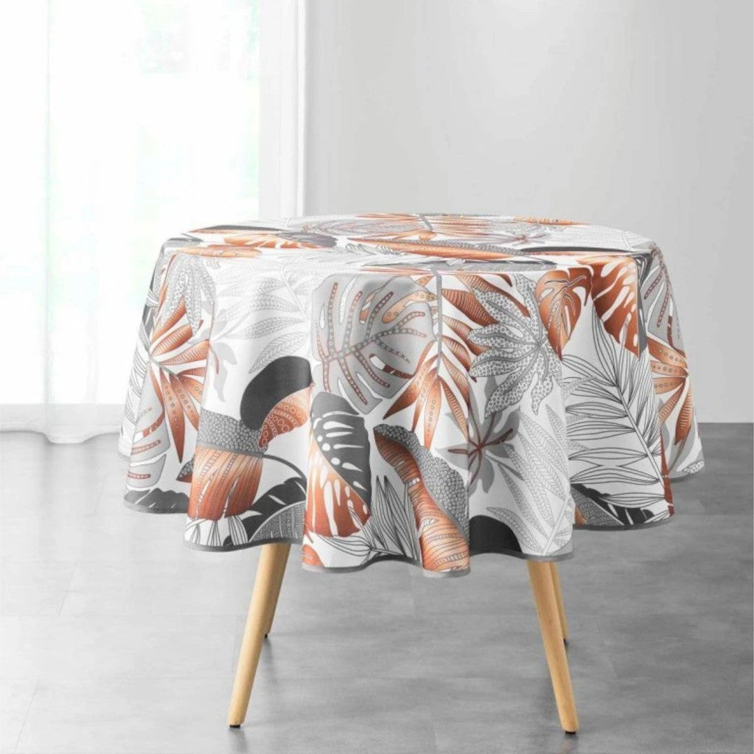 Alianor Vit Ø 180 cm, rund duk med fläckskydd