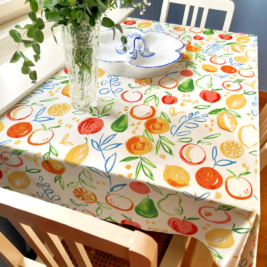 På bordet Amanda Vit - Vaxduk med frukter