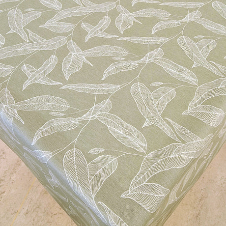 Bianca ljust grå/grön - Textilvaxduk med vita streckblad