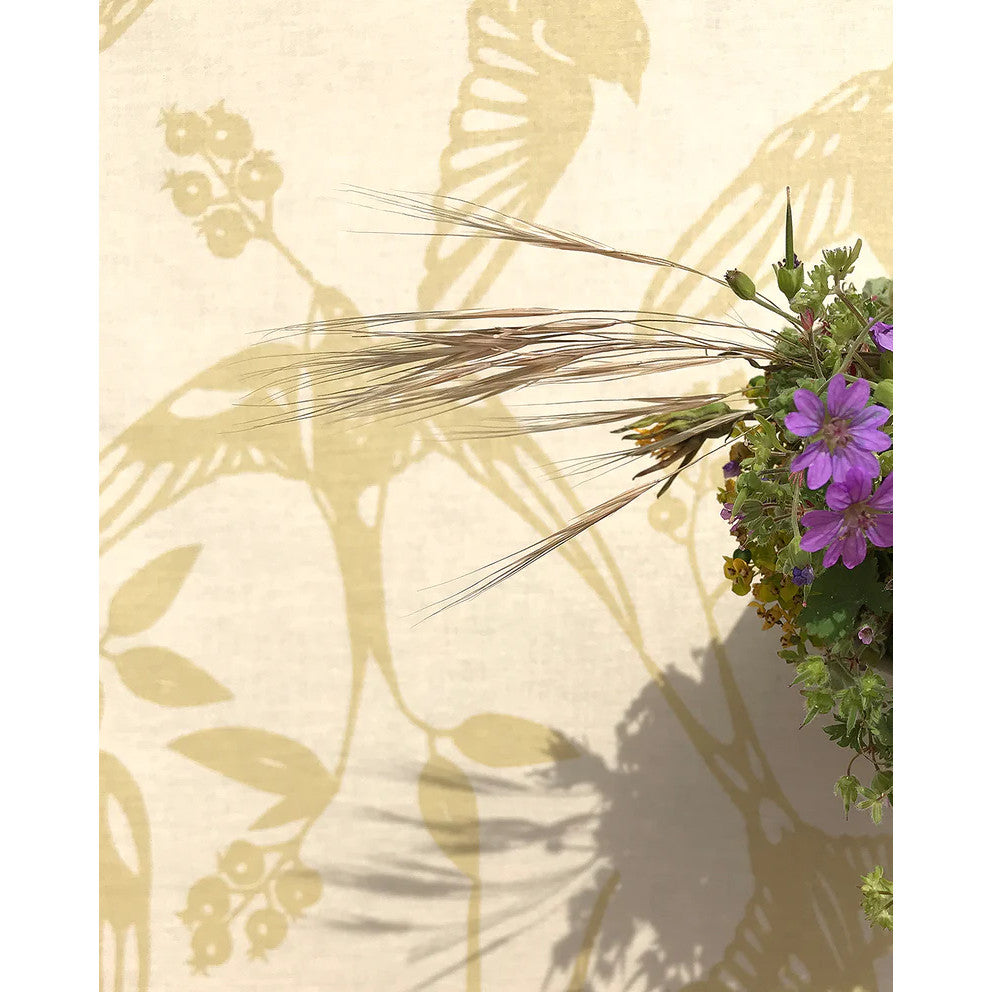 BIRDS Golden - Notes by Susanne Schjerning - textilvaxduk med glidskydd