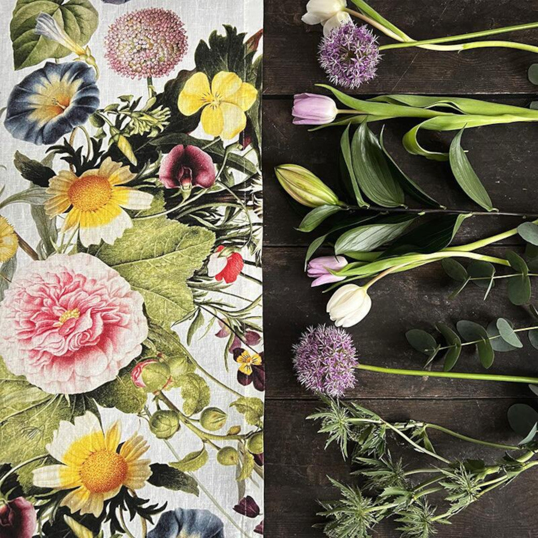 Bordslöpare i linne Flower Garden – Jim Lyngvild