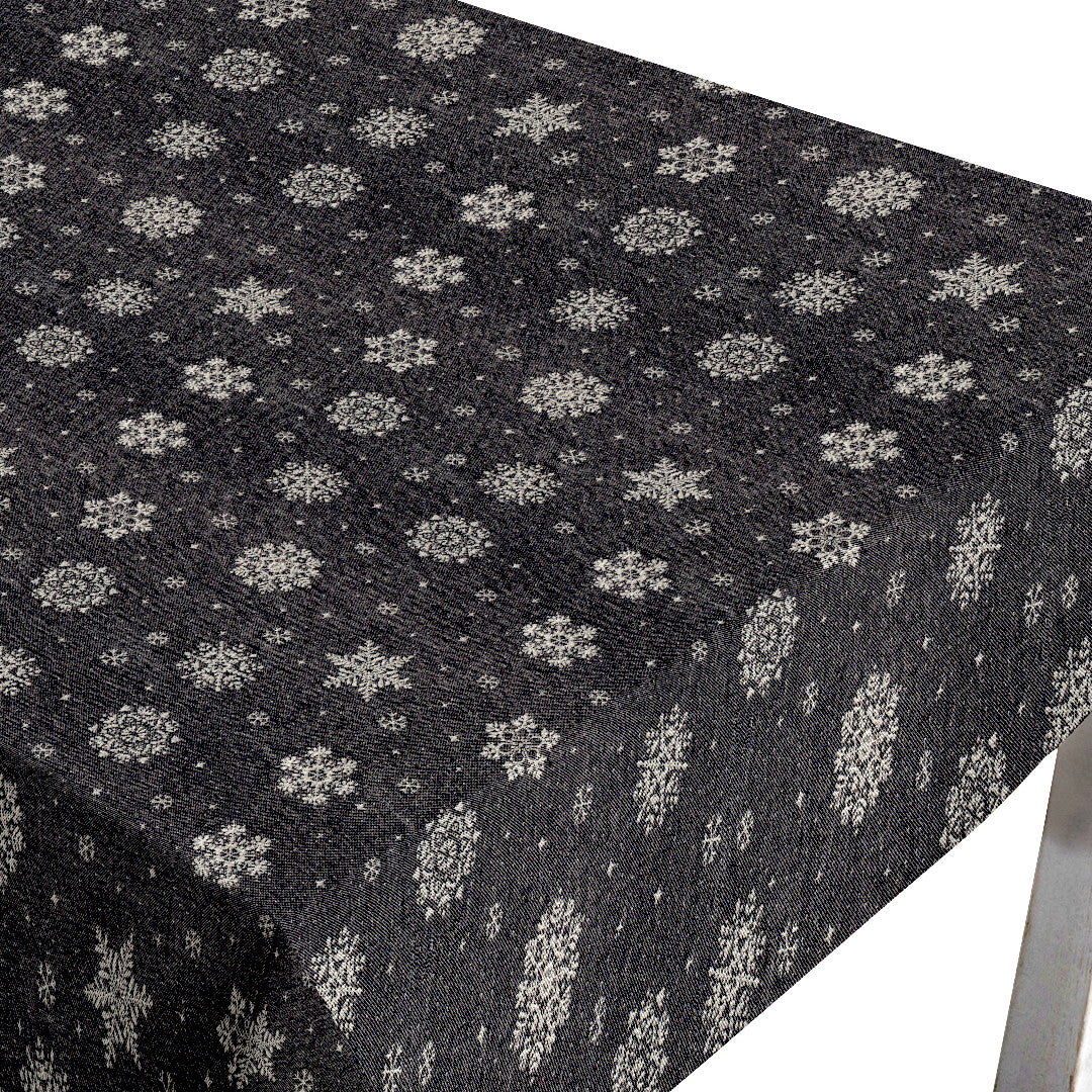 Brina Black Silver - Svart jultextilvaxduk med silver iskristaller