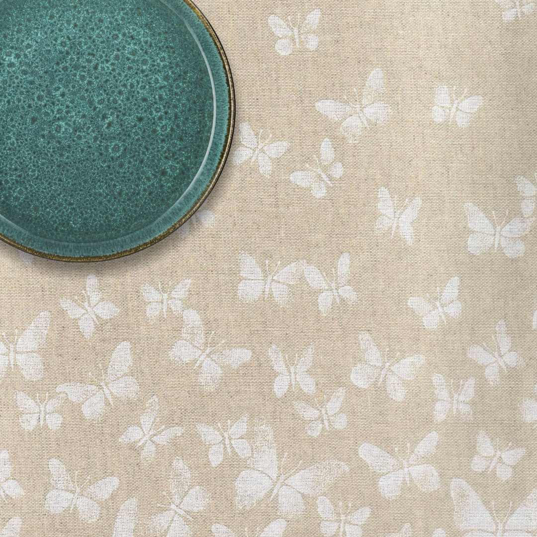 Butterfly - Textilvaxduk i linnelook med vita fjärilar