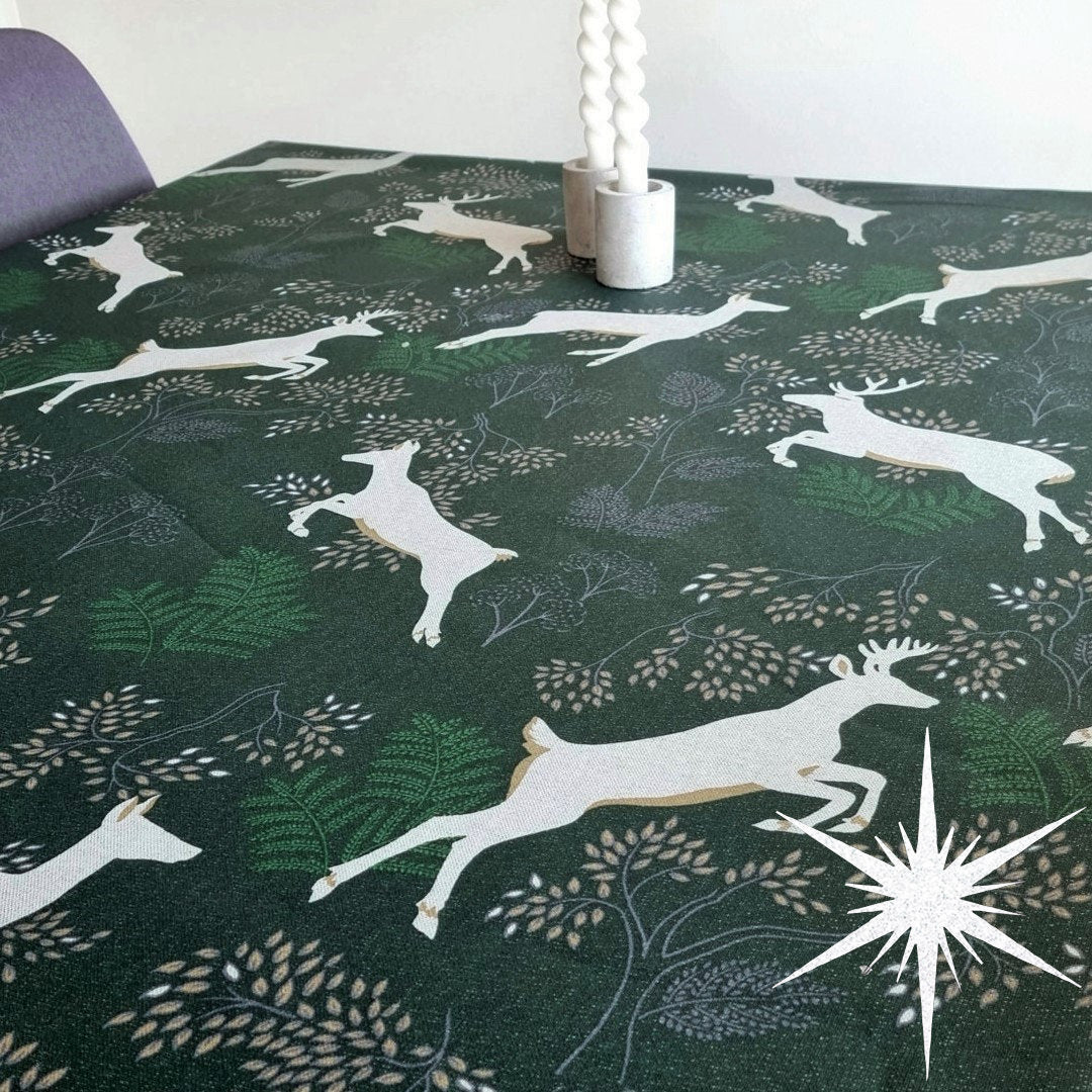 Cambridge Grön - Jultextilvaxduk med lurex - 150 cm bred