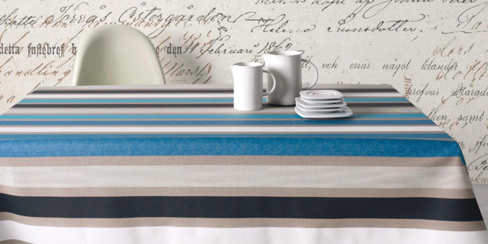 Caravaggio blå, textilvaxduk med ränder, 160 cm bred