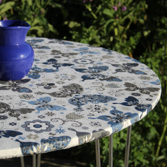 Chagall med sommarfugler, rund textilvaxduk med resårkant