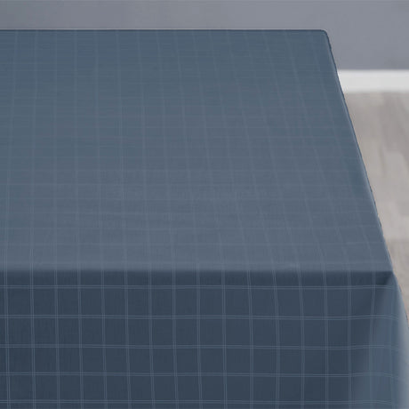 Södahl Clear China blue, klassiskt damastvävd textilvaxduk med glidskydd