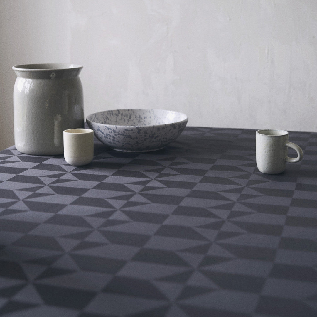 Compliments Wind Damastduk, grå - 140 x 320 cm