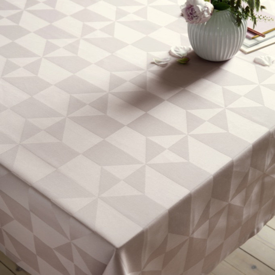 Compliments Wind Damastduk, Rose - 140 x 270 cm