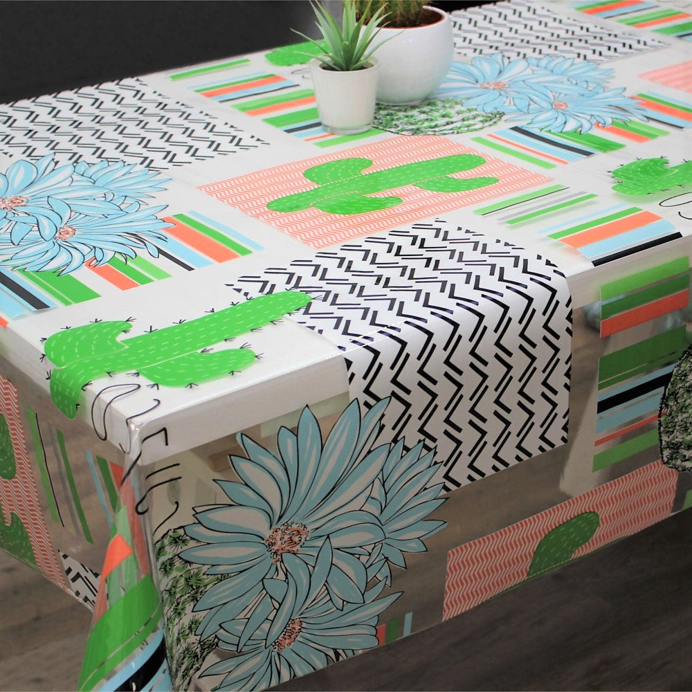 Cuzco - Transparent vaxduk med blommor och kaktusar