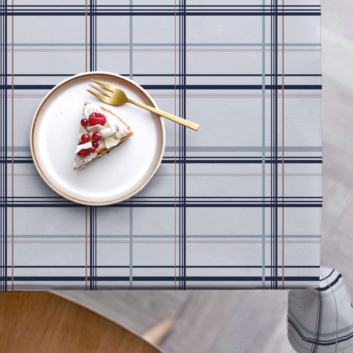 Södahl Define Linen blue 140 cm 100% bomull, textilvaxduk med glidskydd