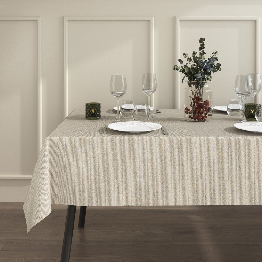 Miljöbild med Den Nålestribede Grå, textilvaxduk i grå/beige och offwhite