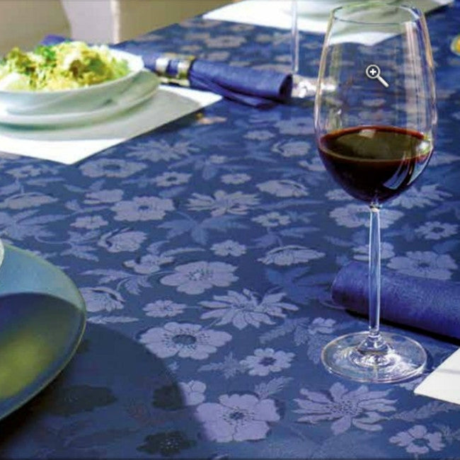 Diamond Dark Blue, damast präglad vaxduk