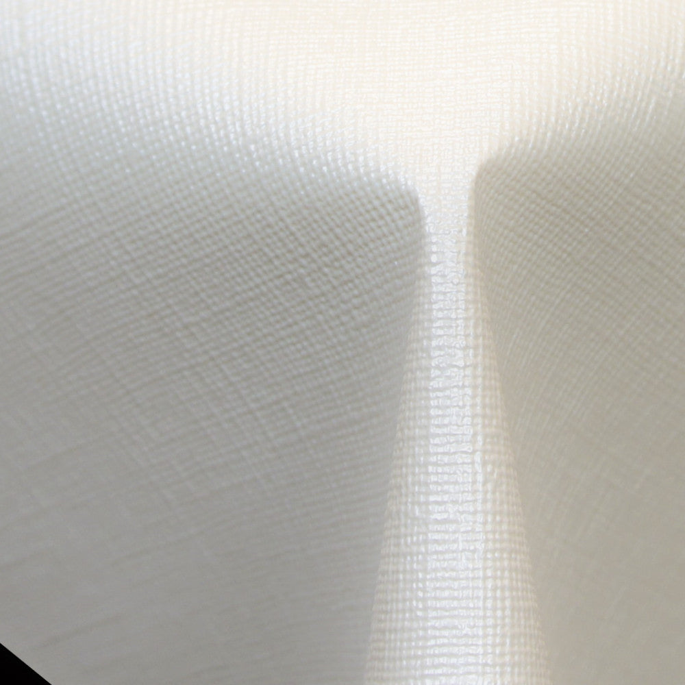 Diamond Linen White – Elegant duk med präglad linnelook