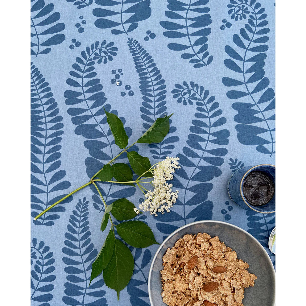 Fern Blue - Notes by Susanne Schjerning - textilvaxduk med glidskydd