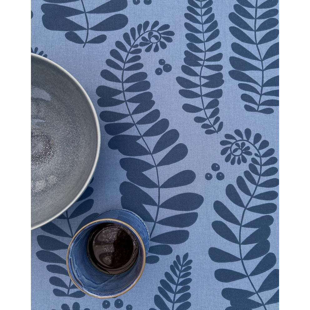 Fern Blue - Notes by Susanne Schjerning - textilvaxduk med glidskydd