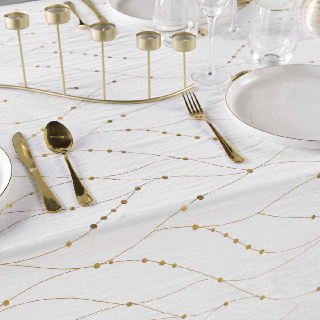 Firmament Metallic Print Vit/guld - Vit nyårs-/julduk med guldtryck, 140 x 240 cm, närbild