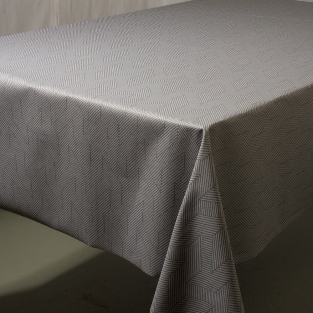 Flare Grå - Textilvaxduk med grafiskt mönster