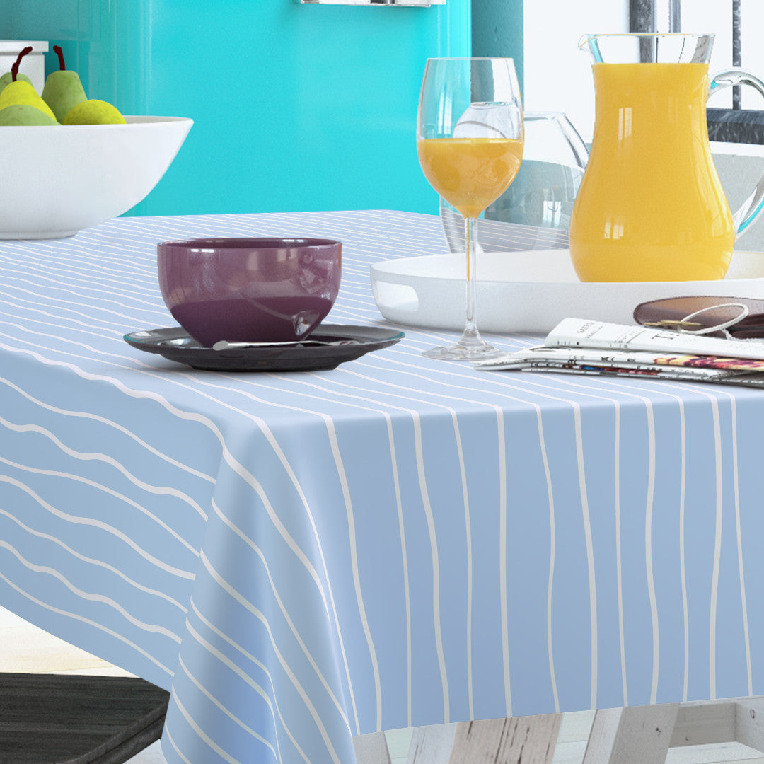 Fluvio Aqua - Vaxduk med lugnande vågor i skandinavisk design