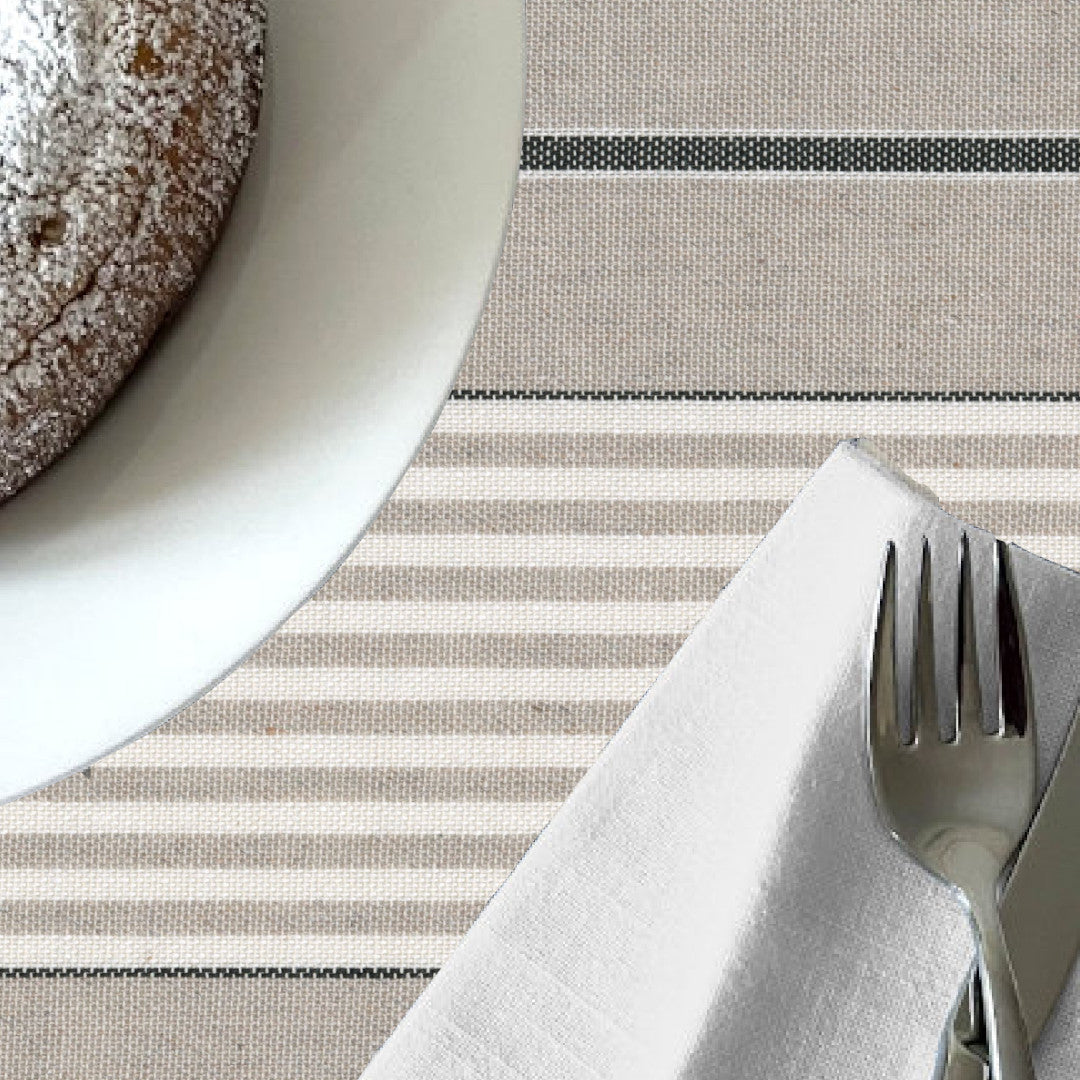 På bordet Grå Nordisk Olmer Rand - textilduk i rustik linnelook