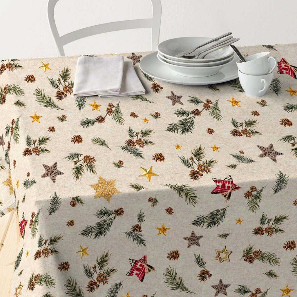 Hogui - Jultextilvaxduk med små grankvistar, kottar och stjärnor på bordet