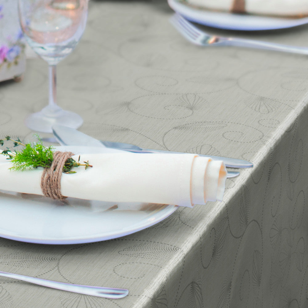 Jolice Creme – vaxduk med påfågelsfjädrar i crème och silver