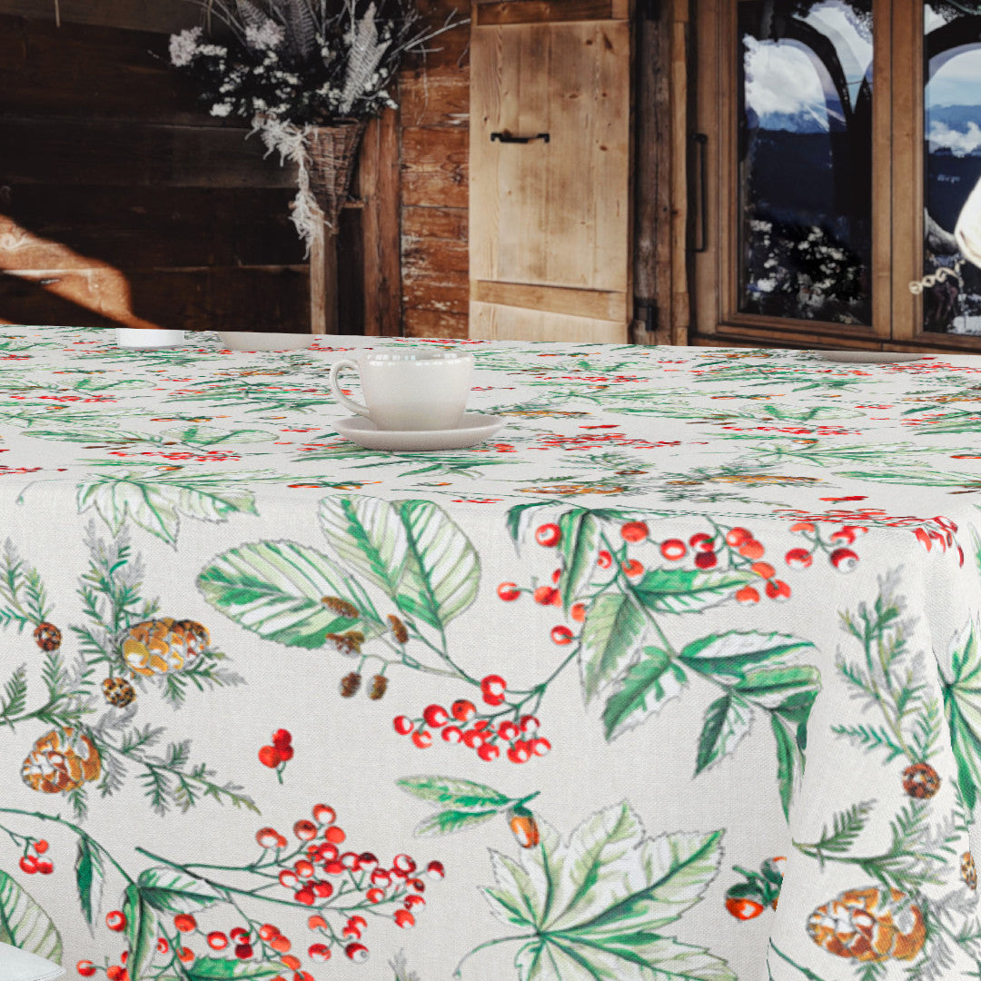 Jul Botanik Röd - Vaxduk med gröna blad, kottar och röda bär. Miljöbild