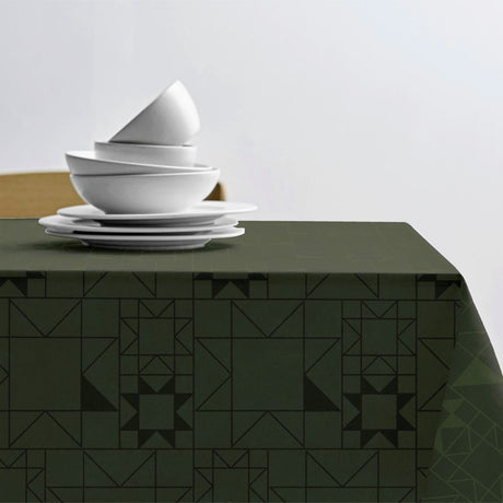 Södahl Star Damask Forest Green, damastvävd textilvaxduk miljöbild