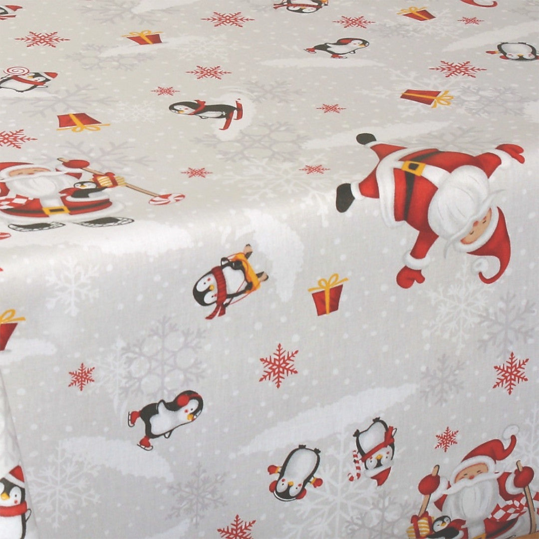 Annan närbild av duken Julfest på Sydpolen – med pingviner och fräcka flingor